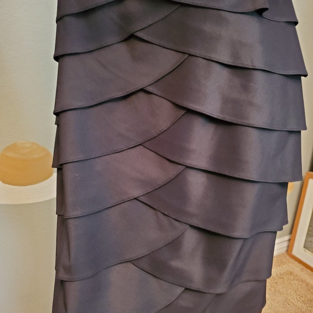 Adrianna Papell Scallop / Layered cocktail dress - Picture 6 of 9